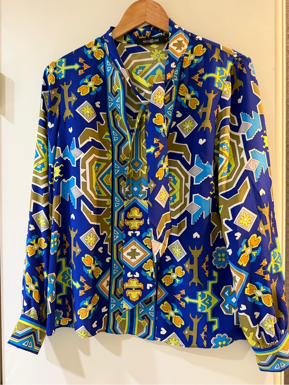 Alice and Trixie Blouse size S